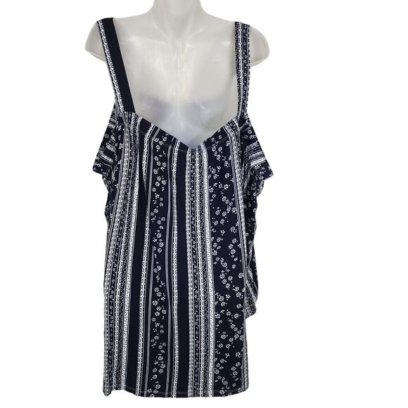 Lane Bryant Womens Top Swing Tee Size 26/28 Floral Striped Cold Shoulder Black - Picture 2 of 9